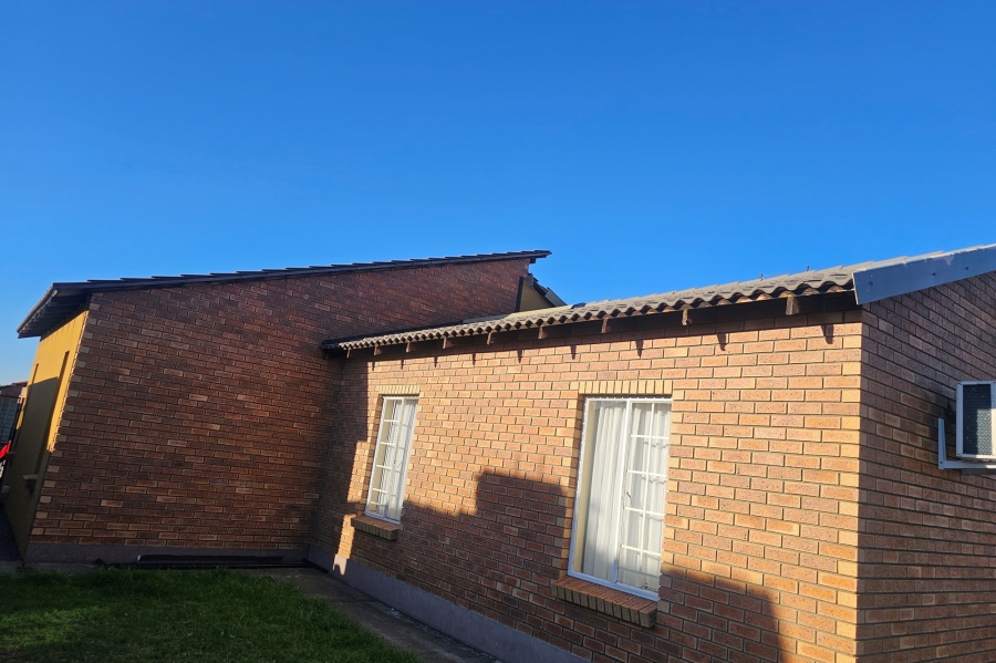 3 Bedroom Property for Sale in Waterval East North West
